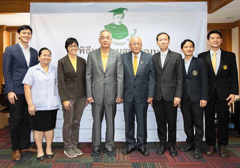 The Doctor Kasem Pangsrivongse Foundation Funds  Over 1.7 Million Baht for Pharmacy Scholarships