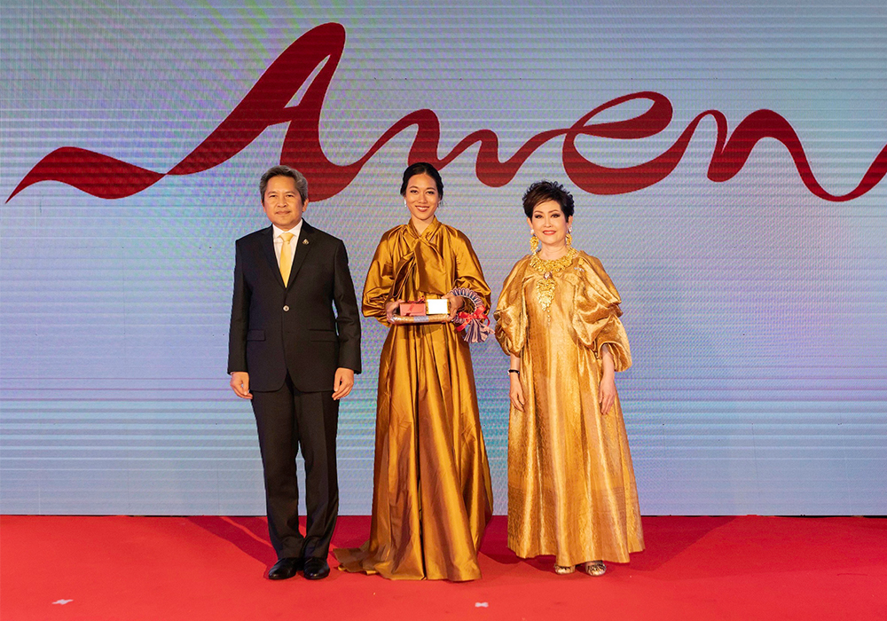 Tirawan Taechaubol Awarded  Outstanding ASEAN Women Entrepreneurs 2019